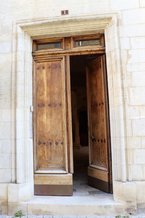 Uzes, Au Coeur Du Centre Medieval La Boussole D'Uzes, Appartement De Caractere Du XVII -Eme Siecle Ngoại thất bức ảnh